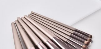 How to Clean Makeup Brushes?-Step by Step Tutorial