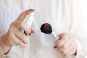 how to clean makeup brushes?