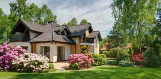 How Can House Curb Appeal Make Your Home Sell Quicker? house curb appeal