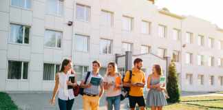 3 Tips for New Students for Settling in to College off campus housing