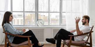 How to Manage Chronic Pain physical therapist