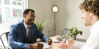 Insurance Brokers – What is their role in the Insurance Business? Insurance Brokers