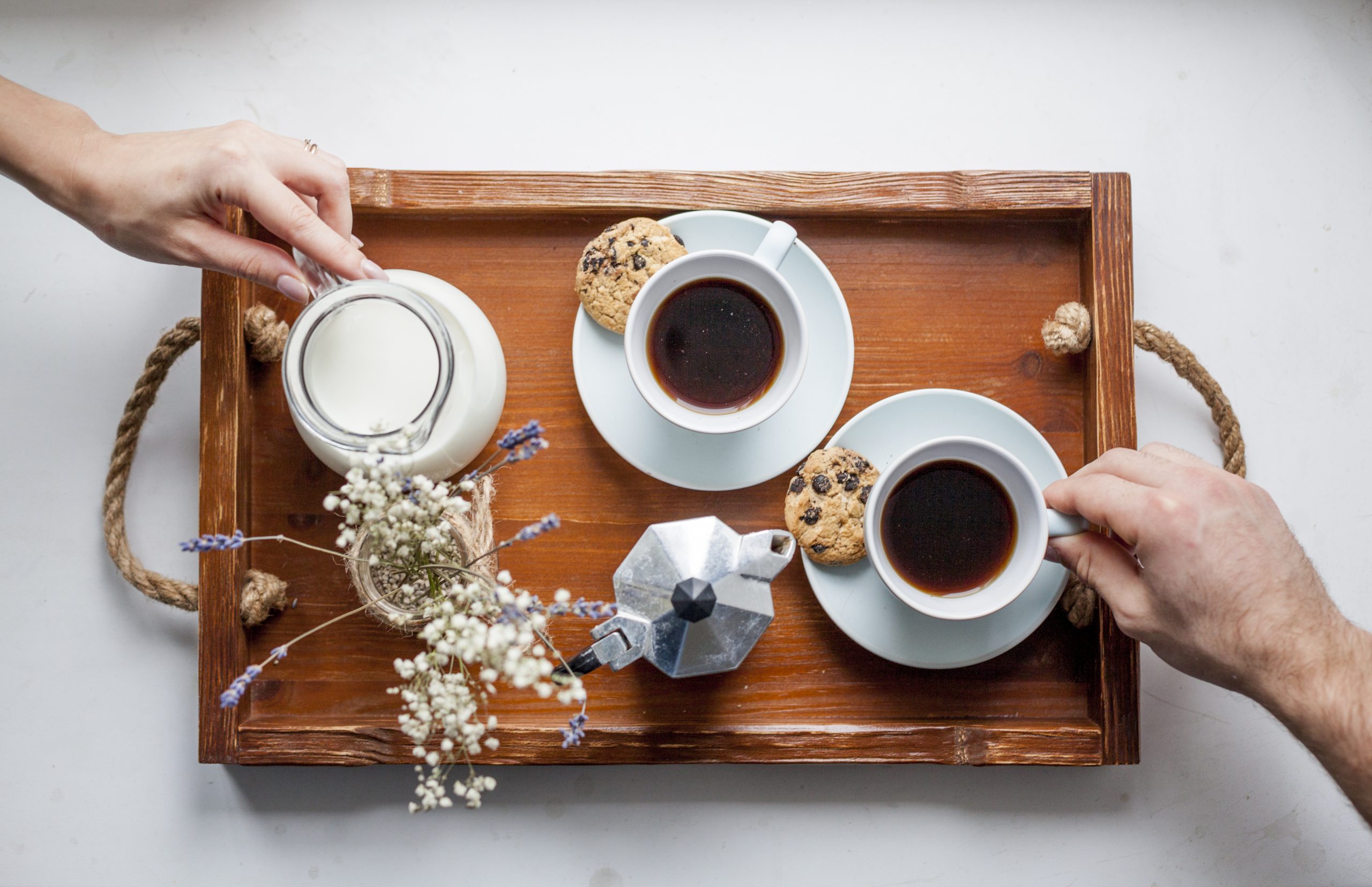 Intake some caffeine by consuming tea and coffee for immediate menses